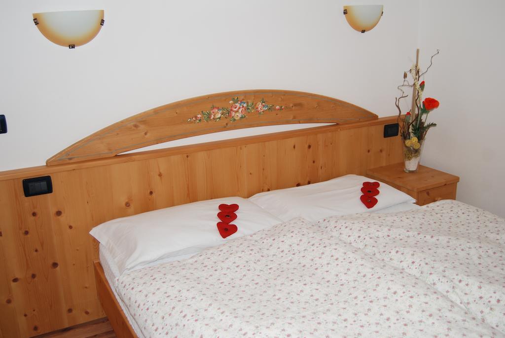 Residence Ciasa Alpe Vigo di Fassa Chambre photo